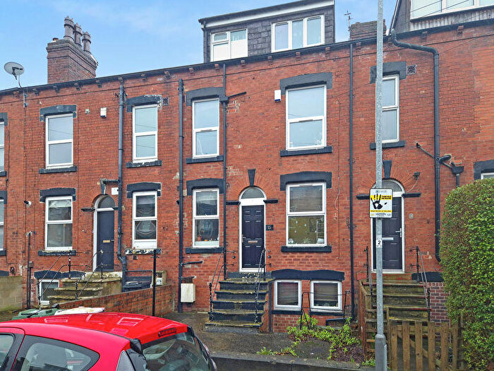 4 Bedroom Terraced House For Sale In Broomfield Terrace, Leeds, LS6
