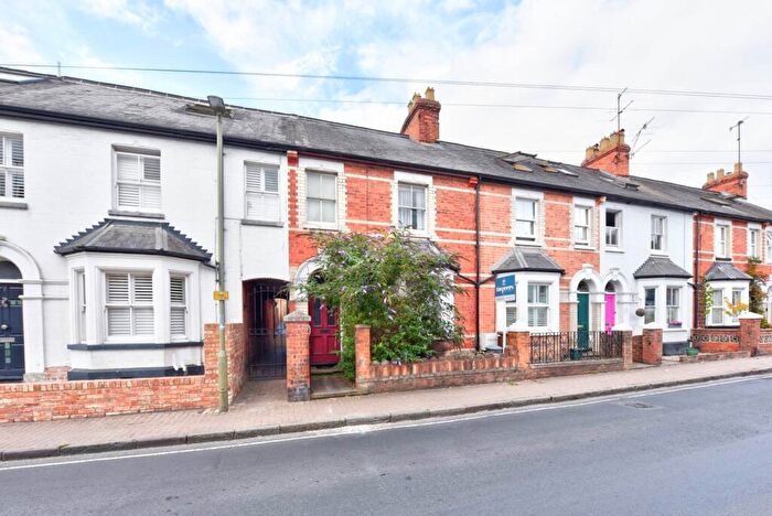 2 Bedroom Terraced House For Sale In Kings Road, Henley On Thames, RG9