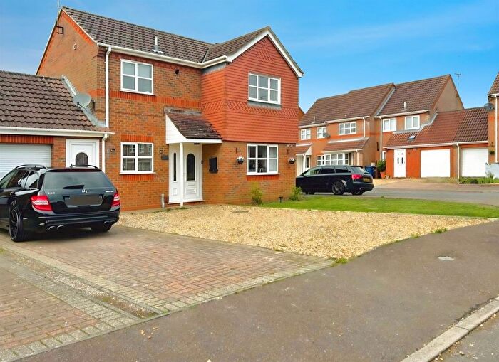 3 Bedroom Detached House For Sale In Viking Way, Whittlesey, Peterborough, PE7