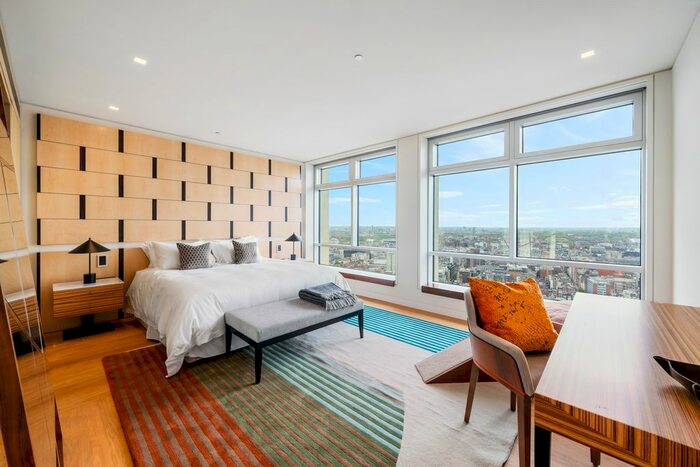 3 Bedroom Flat To Rent In New Oxford Street, WC1A