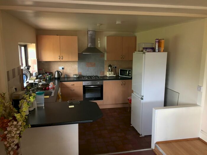 2 Bedroom Flat To Rent In Uxbridge Road, Stanmore/ Harrow, HA3