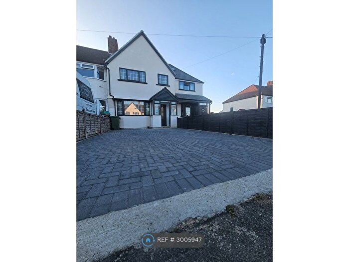 5 Bedroom Terraced House To Rent In Buckhurst Avenue, Carshalton, SM5