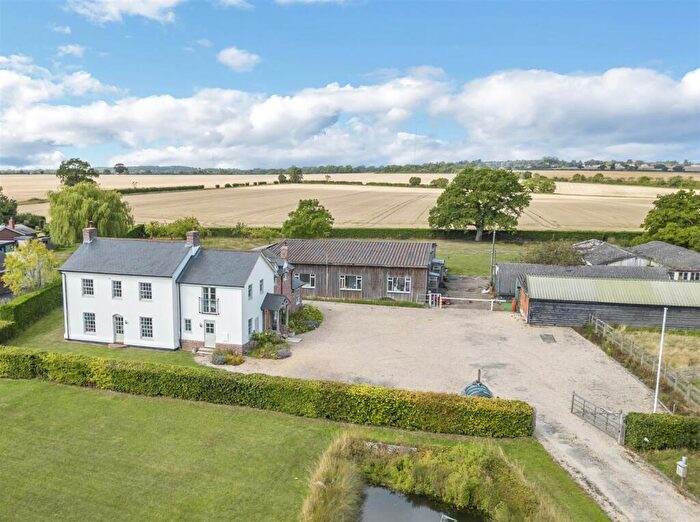 4 Bedroom Detached House For Sale In Wickhambrook Road, Hargrave, Bury St. Edmunds, IP29