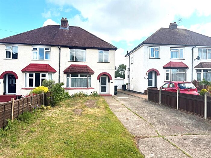3 Bedroom House For Sale In Lunsford Lane, Larkfield, Aylesford, ME20
