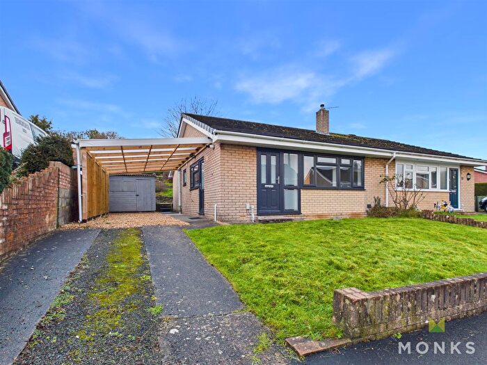 2 Bedroom Semi Detached Bungalow For Sale In Vyrnwy Road, Oswestry, SY11