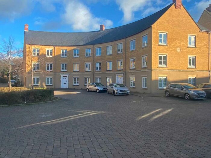 2 Bedroom Flat To Rent In New Bridge Street, Witney, OX28