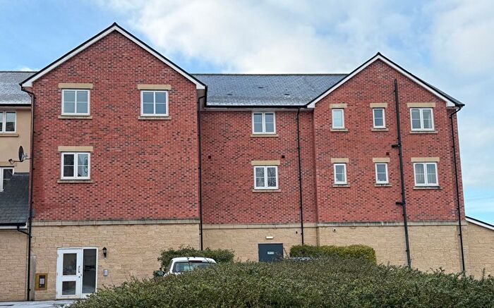 2 Bedroom Flat For Sale In Old Sarum, Salisbury, SP4
