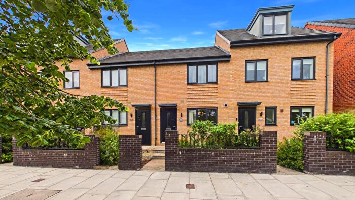 2 Bedroom Town House For Sale In Woodfield Way, Balby, Doncaster, South Yorkshire, DN4