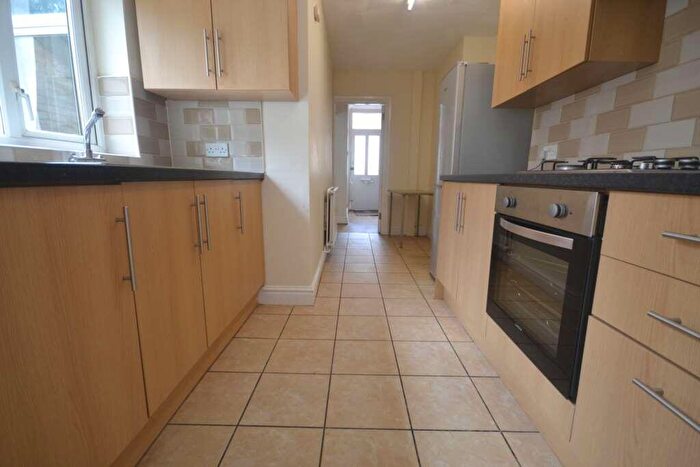 4 Bedroom Terraced House To Rent In Wykeham Road, Uni Area, RG6