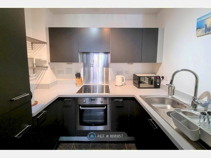 1 Bedroom Flat To Rent In Nelson Walk, London, E3
