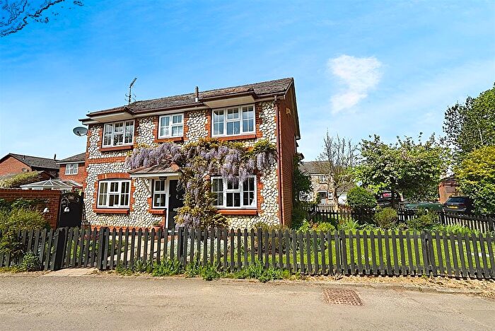 3 Bedroom Semi-Detached House For Sale In The Flintings, Gaddesden Row, Hemel Hempstead, HP2