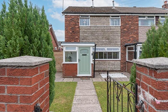 3 Bedroom Semi-Detached House For Sale In Dove Place, Winsford, CW7