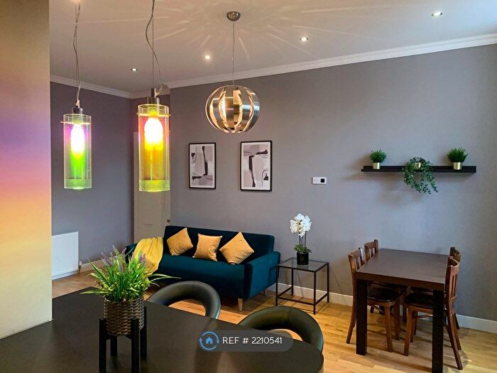 3 Bedroom Terraced House To Rent In St. Swithin Street, Aberdeen, AB10