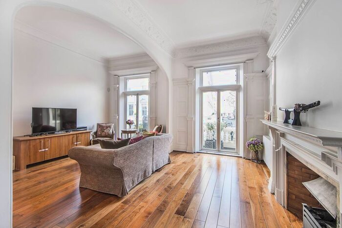 2 Bedroom Flat To Rent In Stanhope Gardens, South Kensington, London, SW7