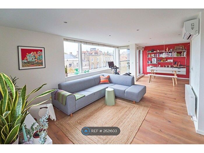 2 Bedroom Flat To Rent In Charles Allen House, London, EC1R