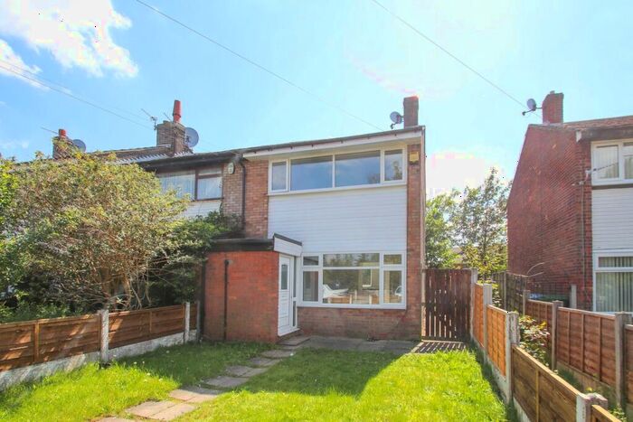 2 Bedroom End Of Terrace House To Rent In Grasmere Road, Partington, Manchester, M31