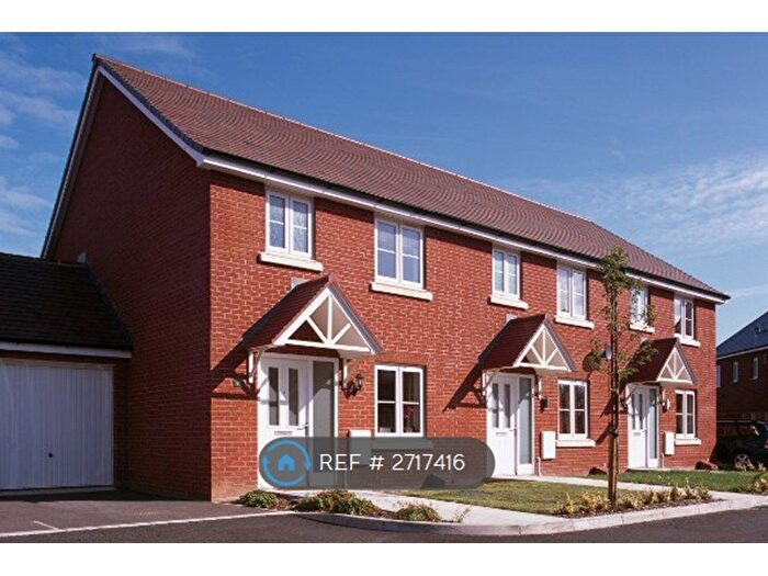 3 Bedroom Semi-Detached House To Rent In Starling Way, Crewe, CW2