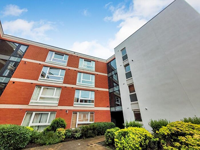 2 Bedroom Flat To Rent In Hanson Park, Dennistoun, Glasgow, G31