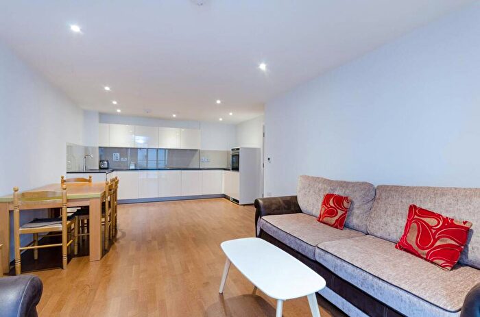 1 Bedroom Flat To Rent In Henry Macaulay Avenue, Kingston, Kingston Upon Thames, KT2