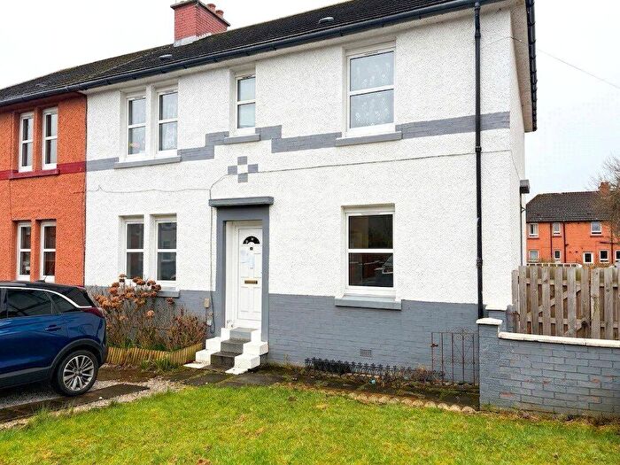 2 Bedroom Flat For Sale In Sempie Street, Hamilton, South Lanarkshire, ML3