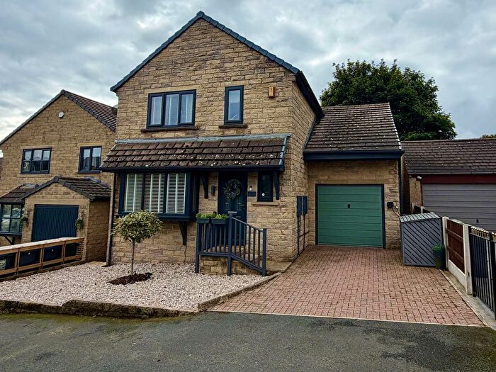 5 Bedroom Detached House For Sale In Oakhall Park, Thornton, Bradford, BD13