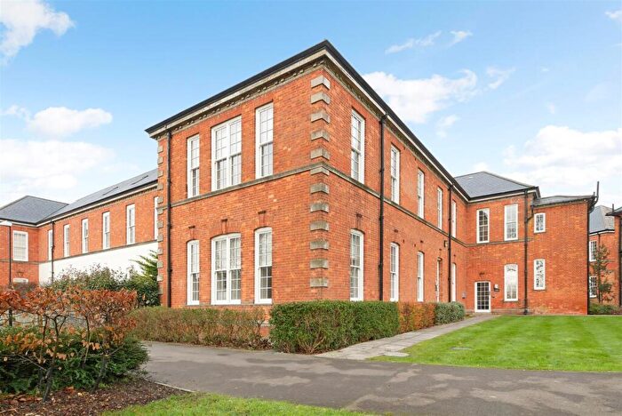 2 Bedroom Apartment To Rent In Longley Road, Chichester, PO19