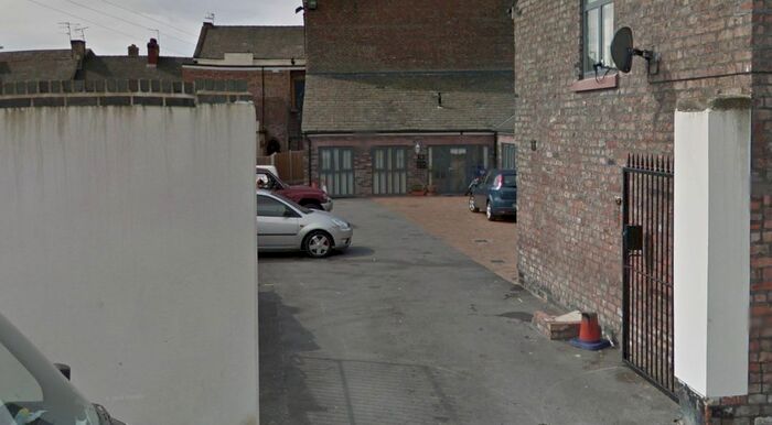 2 Bedroom Flat To Rent In Chestnut Grove, Liverpool L15