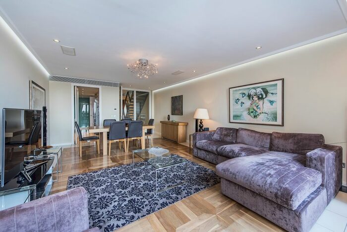 3 Bedroom Flat To Rent In Cromwell Road, London, SW7