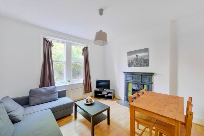 2 Bedroom Flat To Rent In Cleveland Mansions, W9
