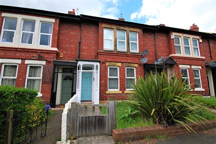 2 Bedroom Flat To Rent In Hyde Terrace, Gosforth, NE3