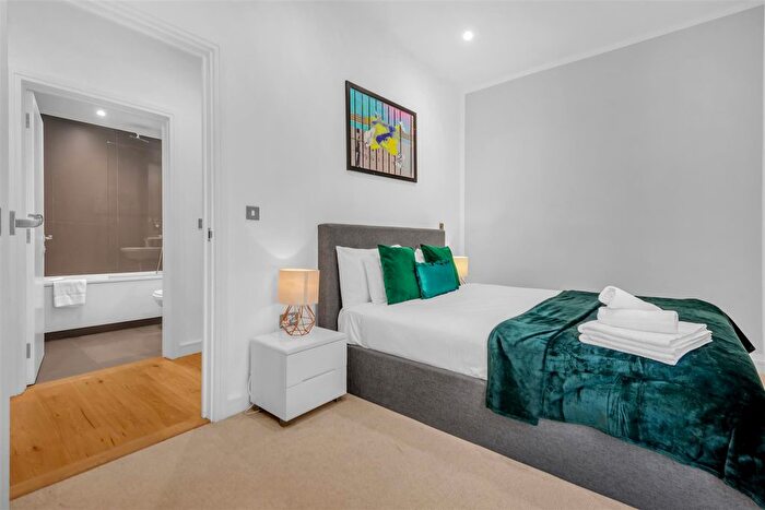 1 Bedroom Flat To Rent In Balfour Road, Hounslow, TW3