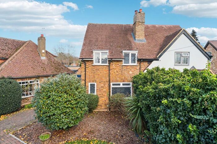 3 Bedroom Property For Sale In Chequers Orchard, Iver, SL0