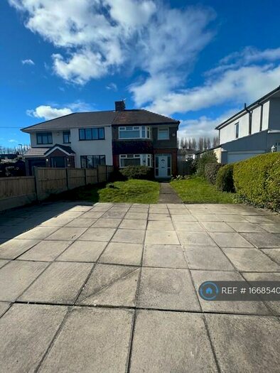 3 Bedroom Semi-Detached House To Rent In Aintree Lane, Liverpool, L10