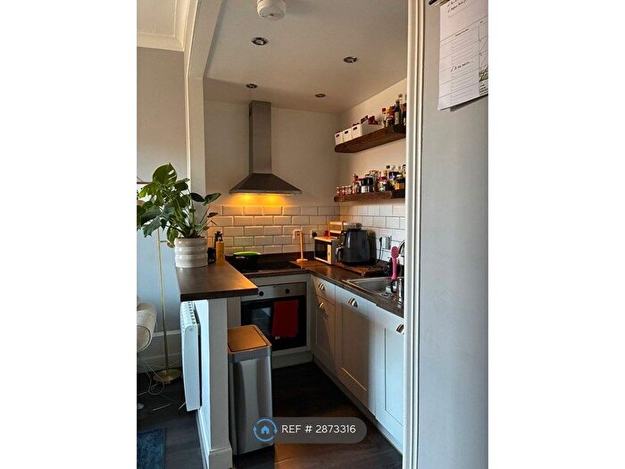 1 Bedroom Flat To Rent In Edina Place, Edinburgh, EH7