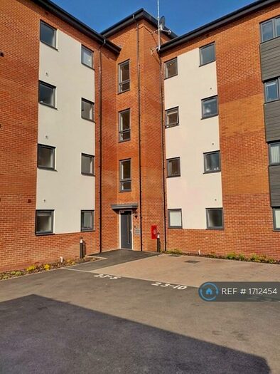 2 Bedroom Flat To Rent In Ascot Way, Birmingham, B31