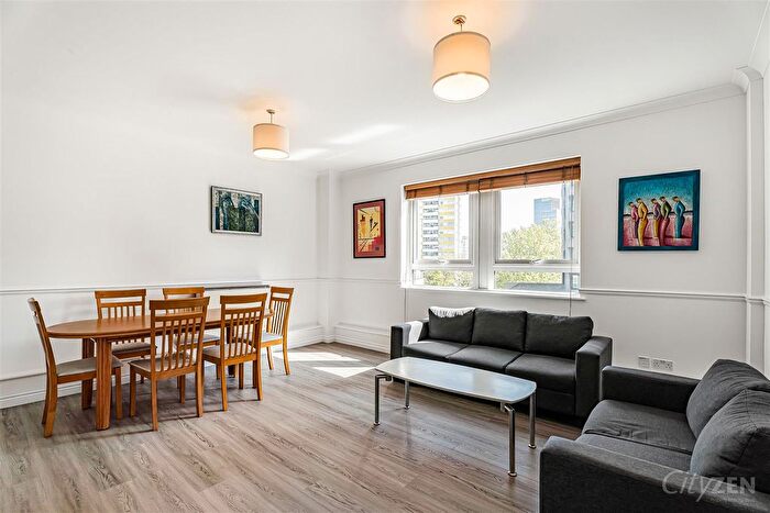 2 Bedroom Flat To Rent In Cathedral Lodge - Aldersgate Street, London, EC1A