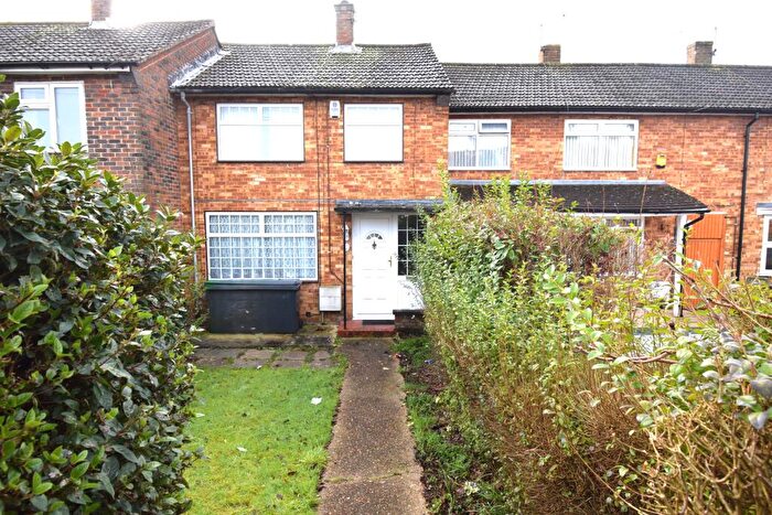 3 Bedroom House To Rent In Lower Lees Road, Slough, SL2