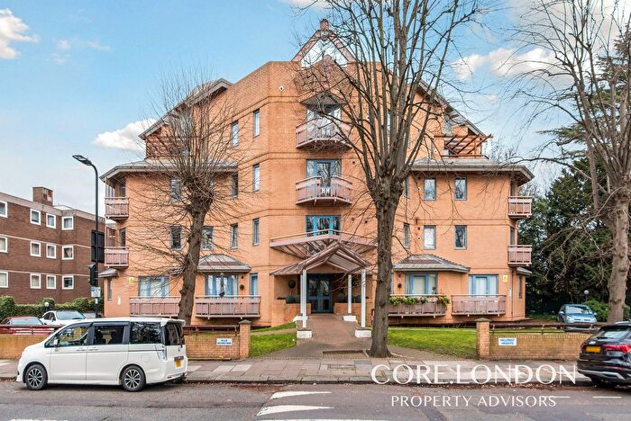 2 Bedroom Flat To Rent In Hillcrest Heights, Ealing, W5