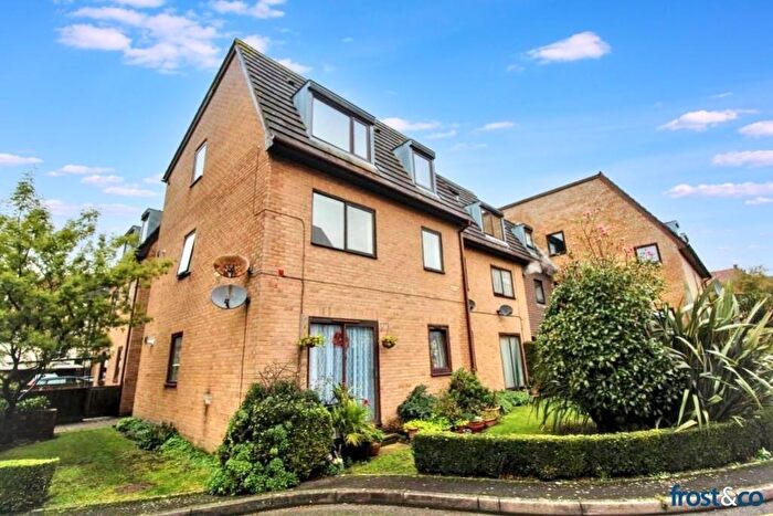 1 Bedroom Flat To Rent In Chalice Close, Ashley Cross, BH14