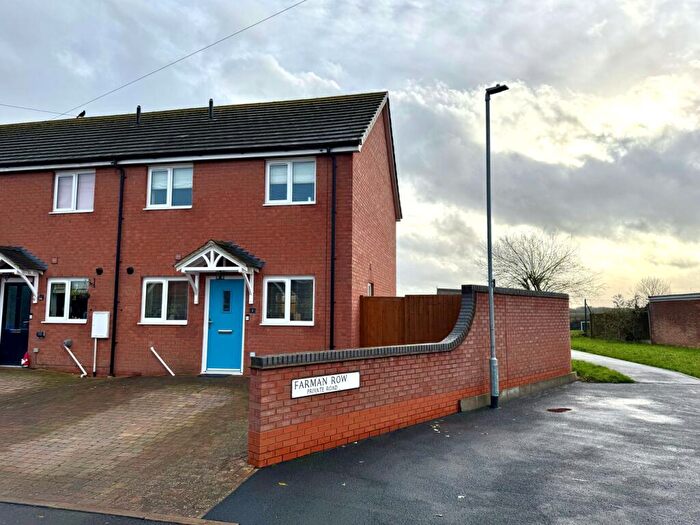 3 Bedroom End Of Terrace House For Sale In Farman Row, Henhurst Ridge, Burton-On-Trent, DE13