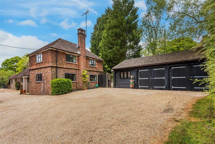 4 Bedroom Detached House For Sale In Somersbury Lane, Ewhurst, Cranleigh, GU6