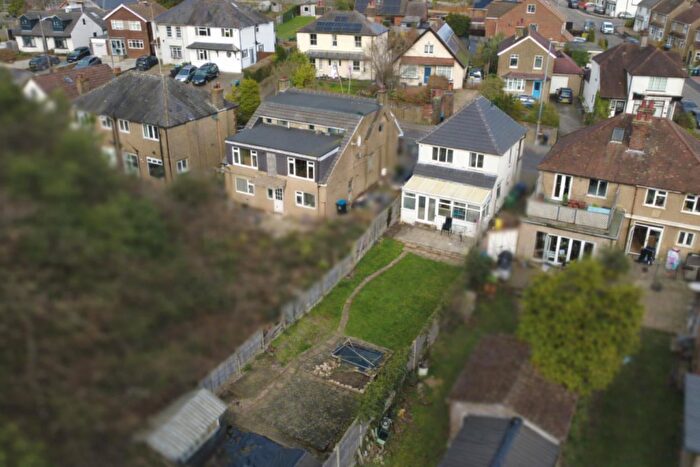 3 Bedroom Detached House For Sale In Belswains Lane, Nash Mills, Hemel Hempstead, HP3