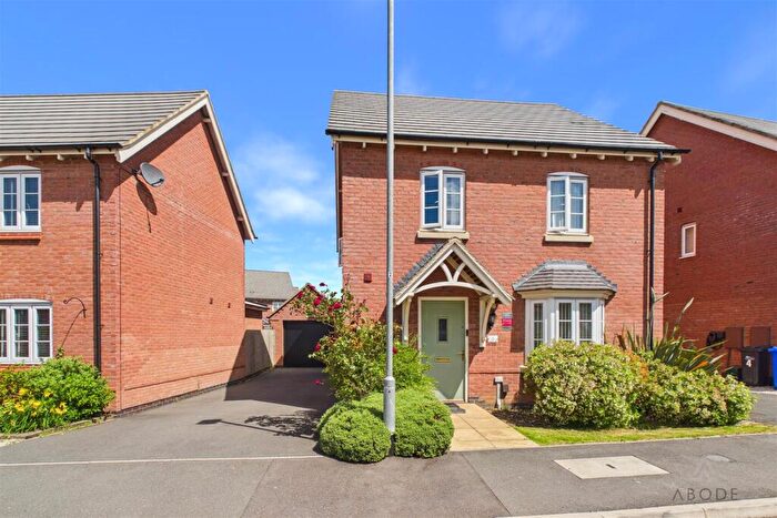 4 Bedroom Detached House For Sale In Chestnut Close, Burton-On-Trent, DE14