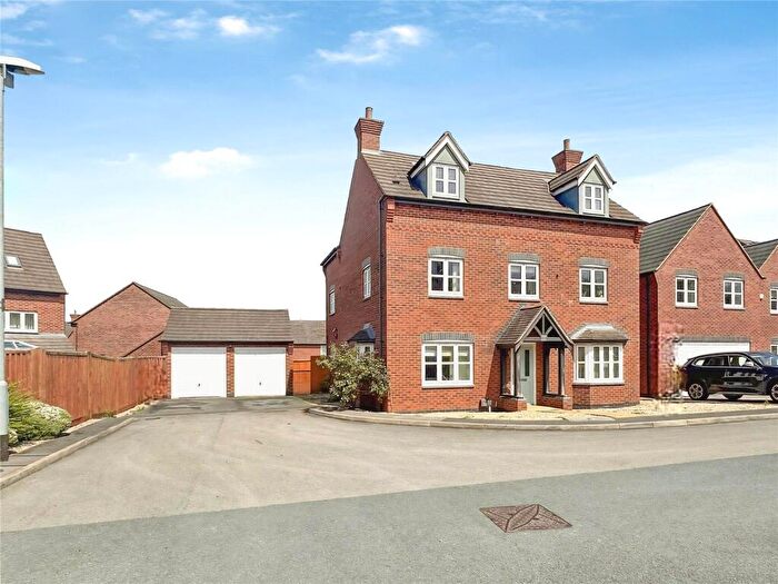 5 Bedroom Detached House For Sale In St. Louis Close, Hinckley, Leicestershire, LE10