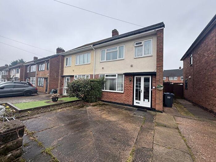 3 Bedroom Semi-Detached House To Rent In Finchmead Road, Birmingham, B33