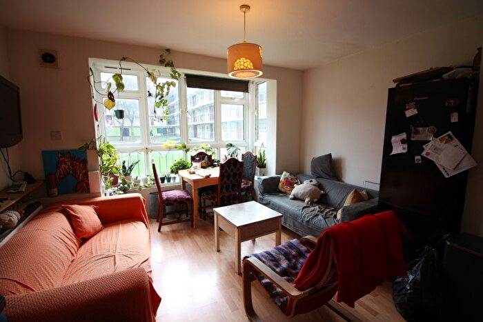 5 Bedroom Flat To Rent In Heather Close, London, SW8