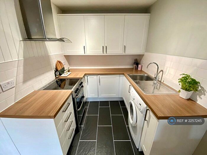1 Bedroom Flat To Rent In Crown Terrace, Leamington Spa, CV31