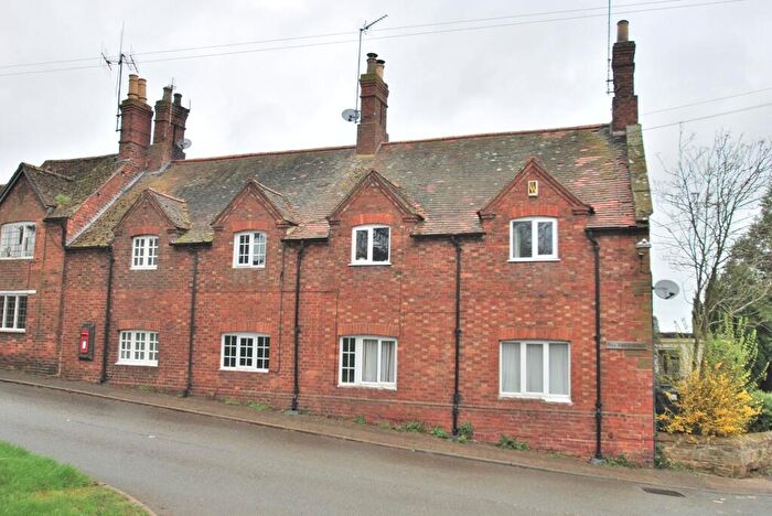 2 Bedroom Cottage To Rent In Main Street, Little Brington, NN7
