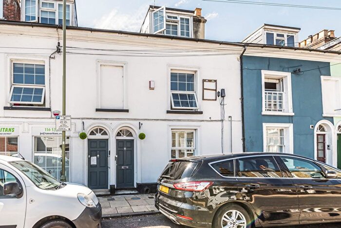 2 Bedroom Flat To Rent In Upper High Street, Winchester, SO23