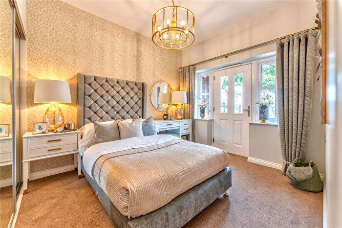 1 Bedroom Retirement Property For Sale In The Shires, Wake Green Rd, Moseley, Birmingham, B13